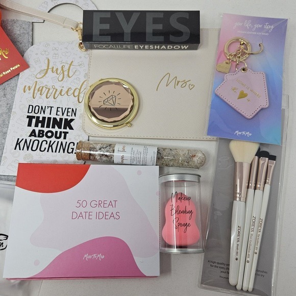 Miss‎ To Mrs Lot Of 12 Wedding Honeymoon Makeup Sleep Mask Clutch Keychain Date - Picture 7 of 8